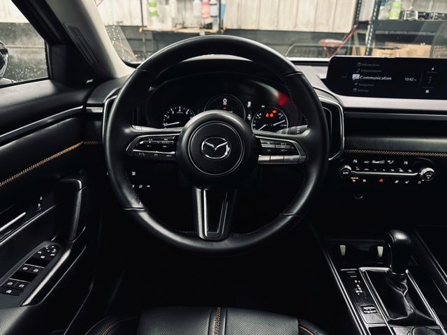 2025 MAZDA CX-50 - Image 25