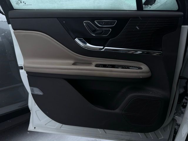 2022 LINCOLN CORSAIR - Image 14