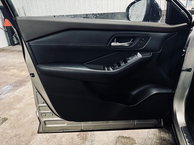 2023 NISSAN ROGUE - Image 13