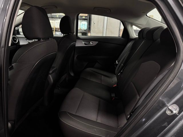 2024 KIA FORTE - Image 17
