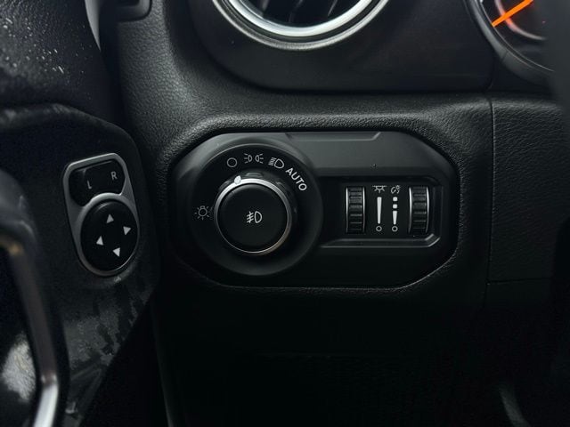 2019 JEEP WRANGLER - Image 28