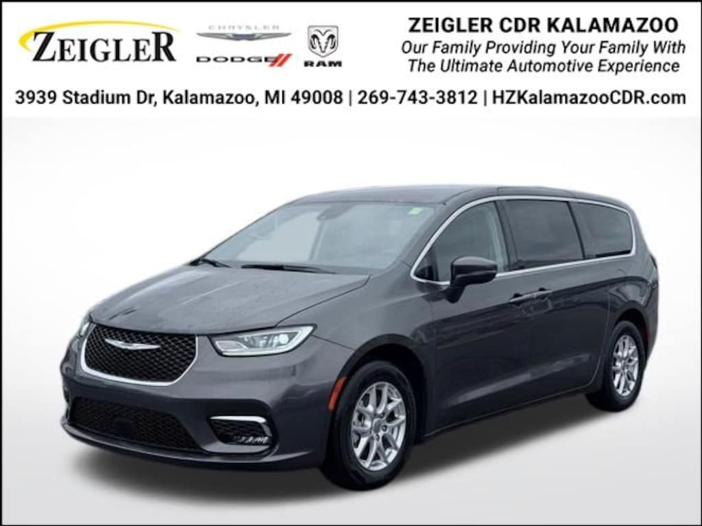 Certified 2023 Chrysler Pacifica Touring L Van Passenger Van