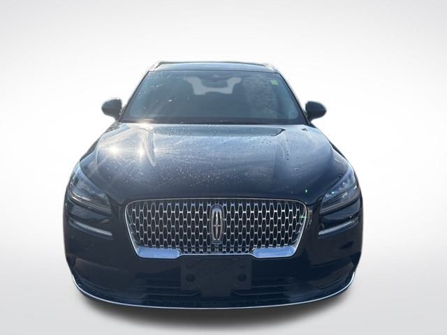 2022 Lincoln Corsair Standard photo 2