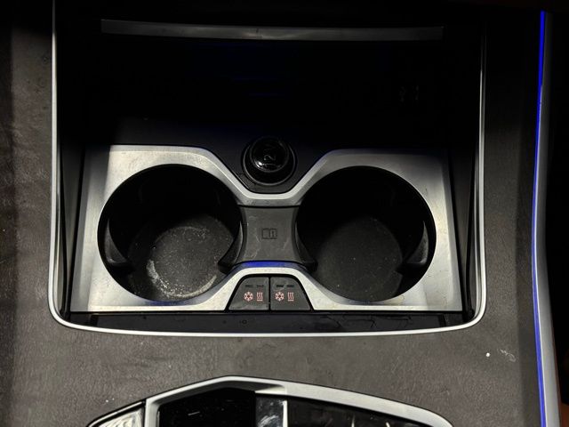 2024 BMW X7 - Image 37