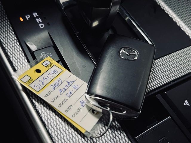 2025 MAZDA CX-90 - Image 37