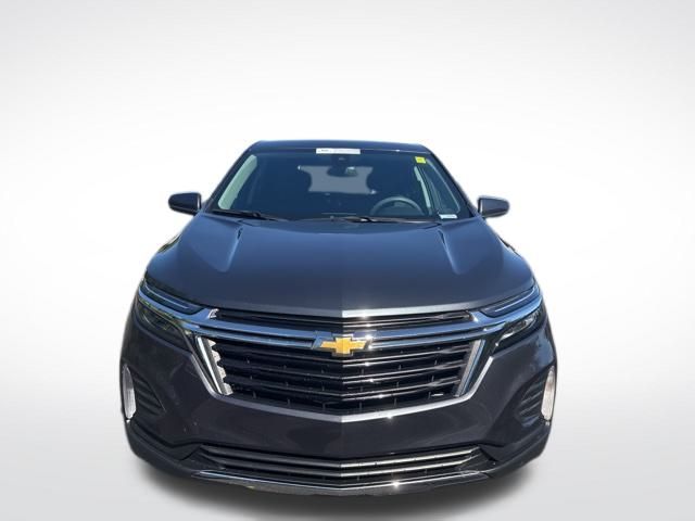 2023 Chevrolet Equinox LT photo 2