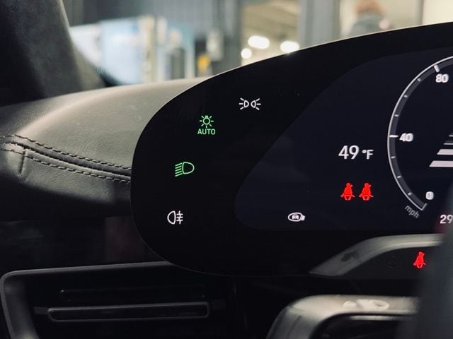 2020 PORSCHE TAYCAN - Image 33