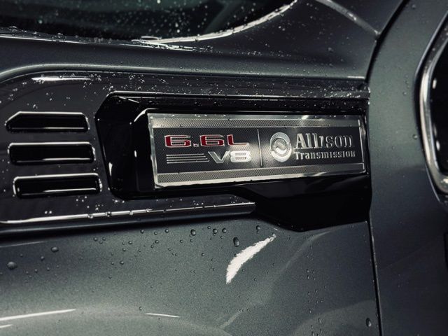 2024 GMC SIERRA HD - Image 2