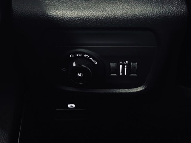 2023 JEEP GRAND CHEROKEE L - Image 34