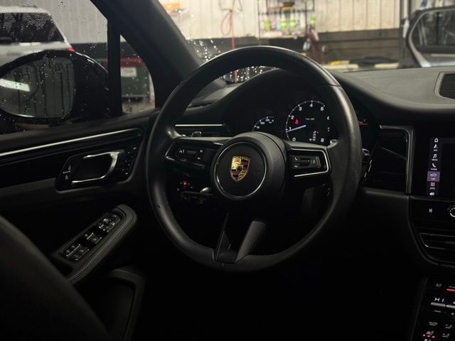 2024 PORSCHE MACAN - Image 26