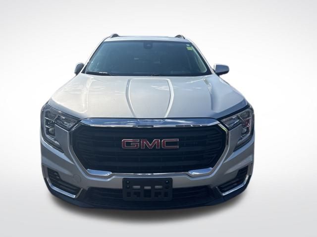 2022 Gmc Terrain SLE photo 2