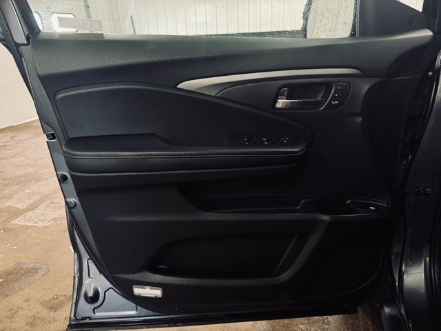 2022 HONDA RIDGELINE - Image 10