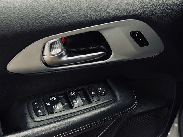 2025 CHRYSLER PACIFICA - Image 14