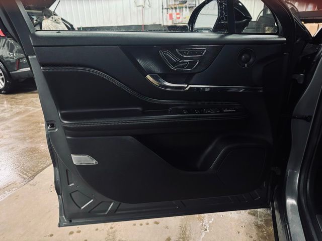 2021 LINCOLN CORSAIR - Image 13