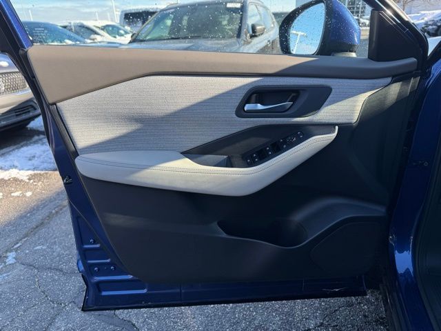 2023 NISSAN ROGUE - Image 11