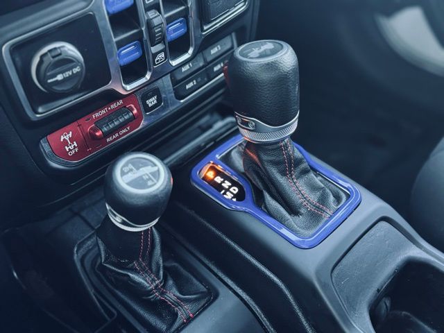 2020 JEEP WRANGLER - Image 29