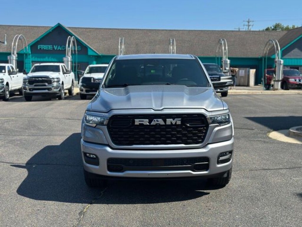 New 2025 Ram 1500 Big Horn/Lone Star Truck Crew Cab
