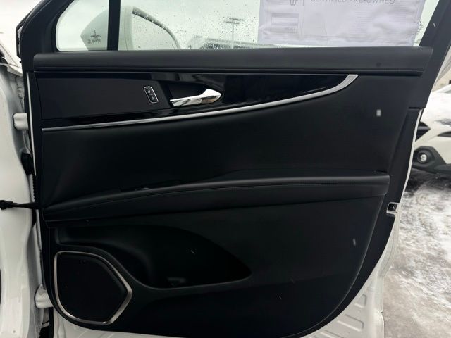 2022 LINCOLN NAUTILUS - Image 15