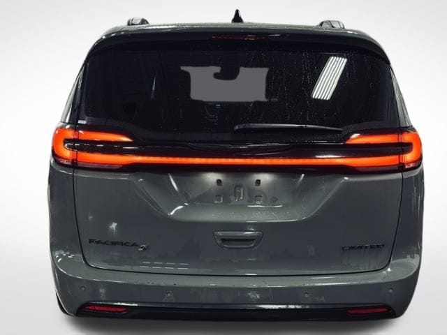 2025 CHRYSLER PACIFICA - Image 8