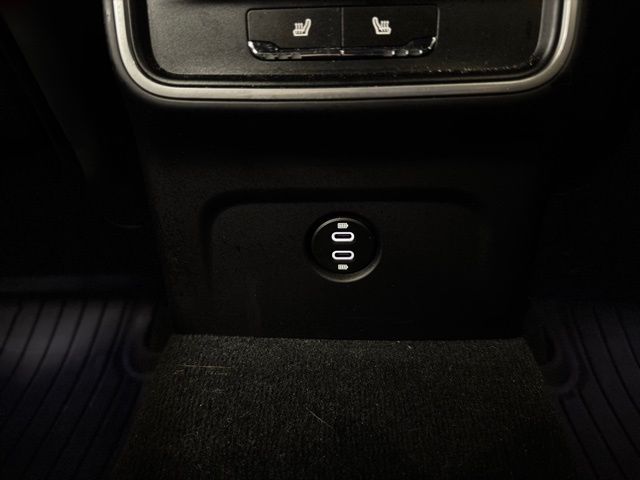 2024 PORSCHE MACAN - Image 24