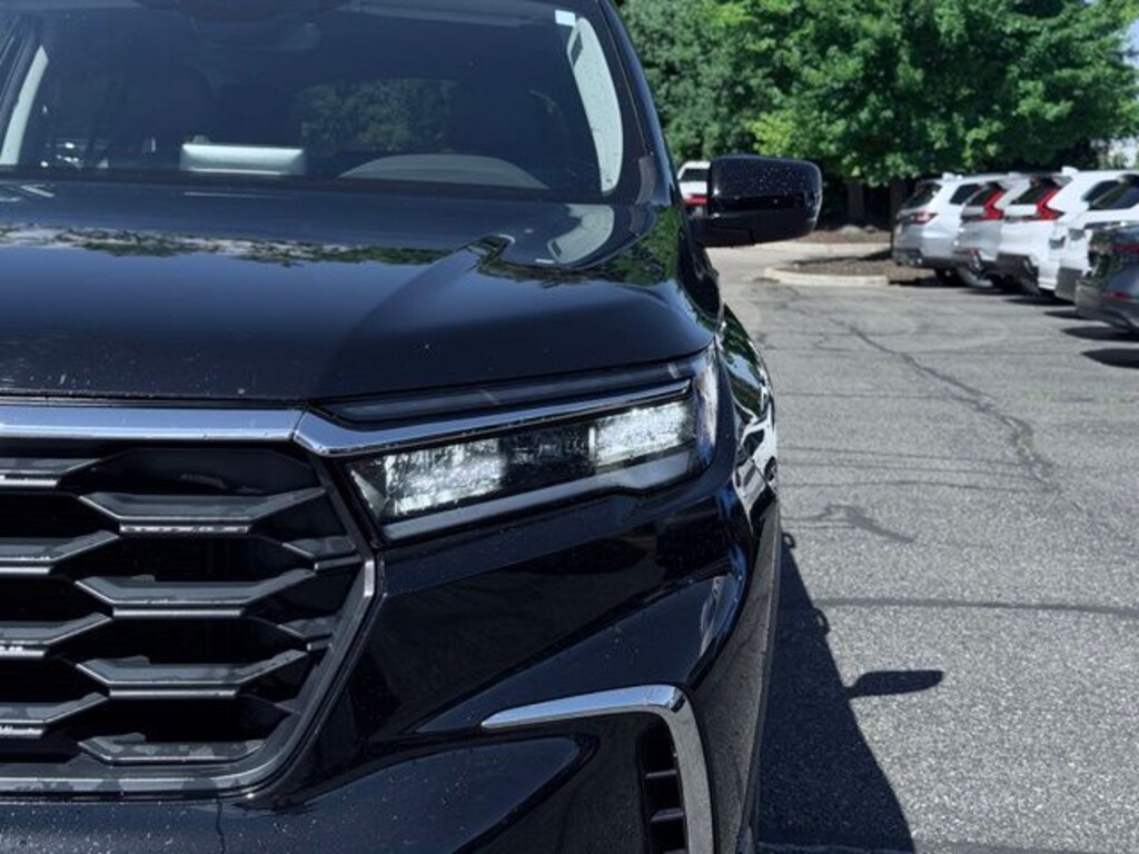 Used 2025 Honda Pilot EX-L SUV