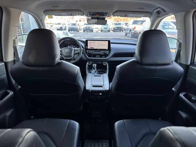 2025 TOYOTA GRAND HIGHLANDER - Image 21