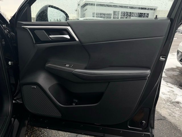 2025 MITSUBISHI OUTLANDER - Image 15