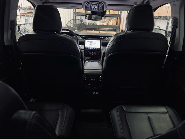 2023 JEEP GRAND CHEROKEE L - Image 25