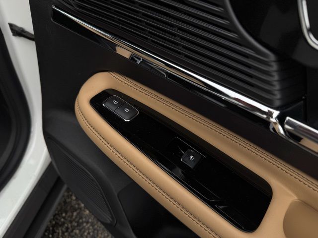 2022 LINCOLN CORSAIR - Image 18