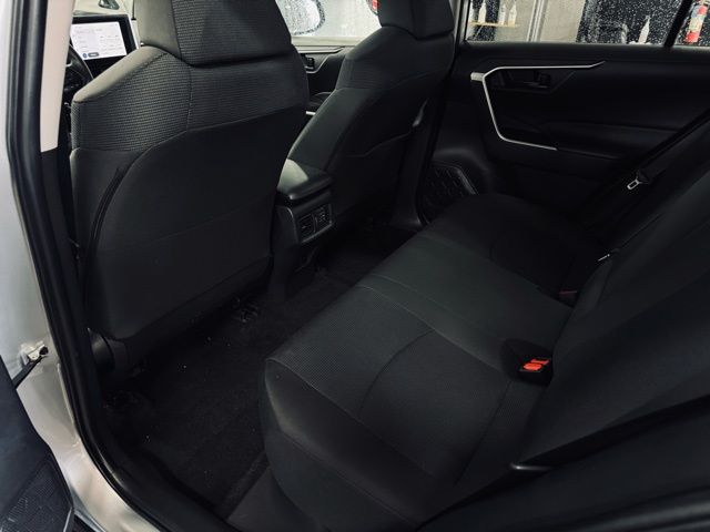 2025 TOYOTA RAV4 - Image 17