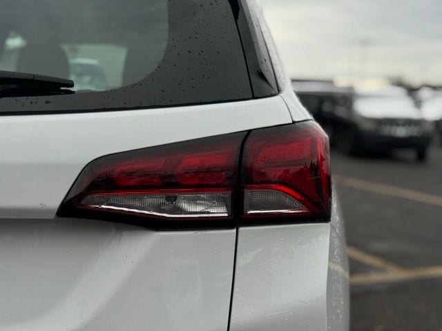 2023 CHEVROLET EQUINOX - Image 8