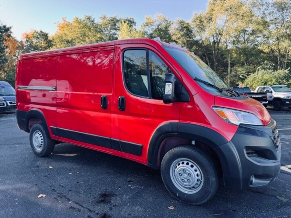 New 2025 Ram ProMaster 1500 Low Roof Van Cargo Van