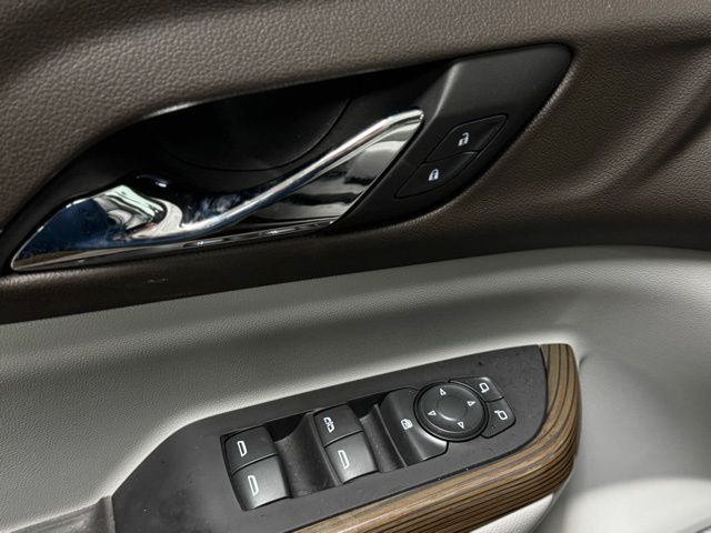 2023 GMC ACADIA - Image 13
