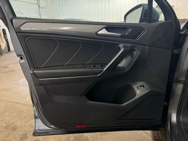 2024 VOLKSWAGEN TIGUAN - Image 12