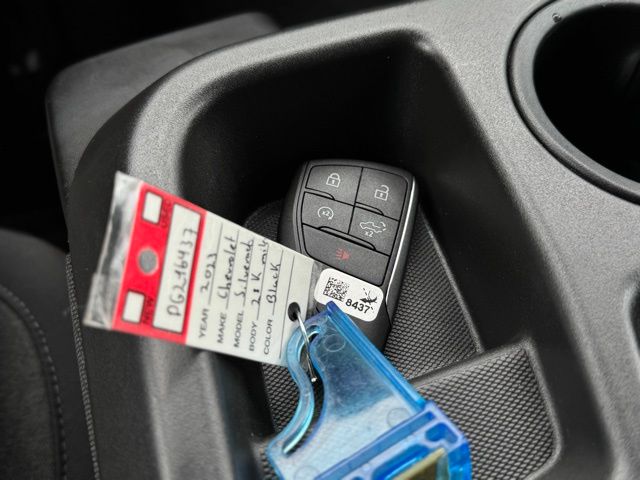 2023 CHEVROLET SILVERADO - Image 35