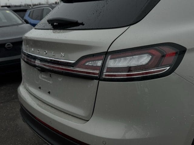 2022 LINCOLN NAUTILUS - Image 6