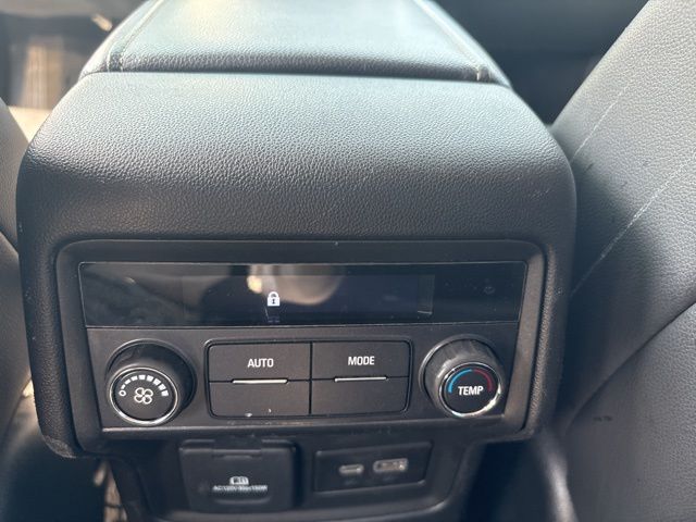 2023 GMC ACADIA - Image 20