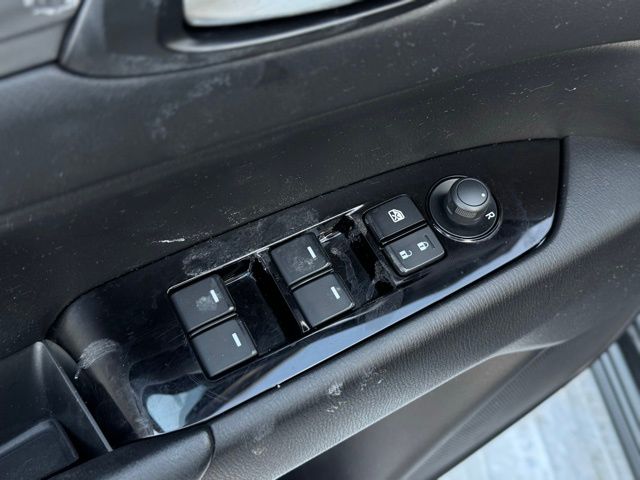 2025 MAZDA CX-5 - Image 12