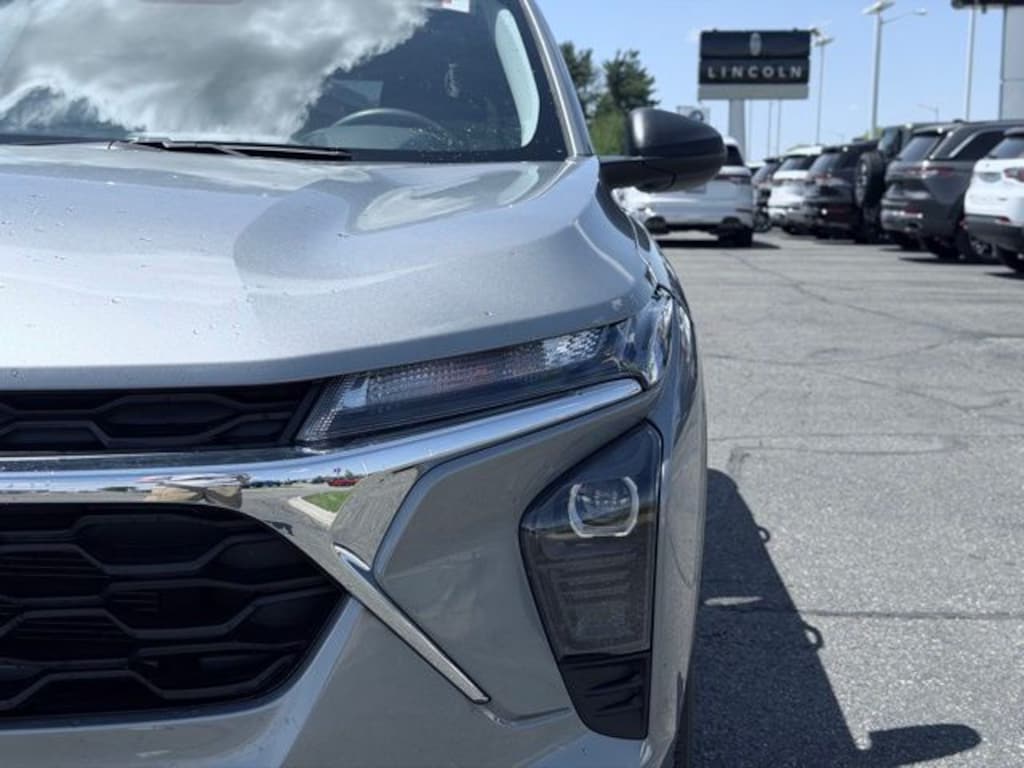 Used 2024 Chevrolet Trax LS SUV