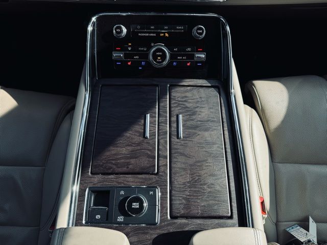 2024 LINCOLN NAVIGATOR L - Image 37