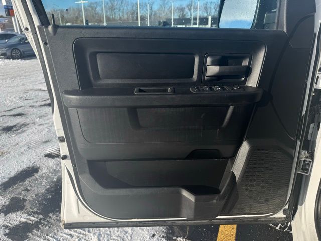 2022 RAM 1500 - Image 10