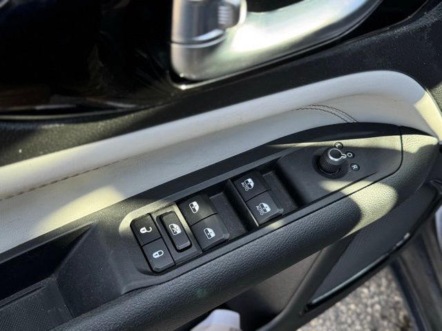 2023 JEEP COMPASS - Image 13