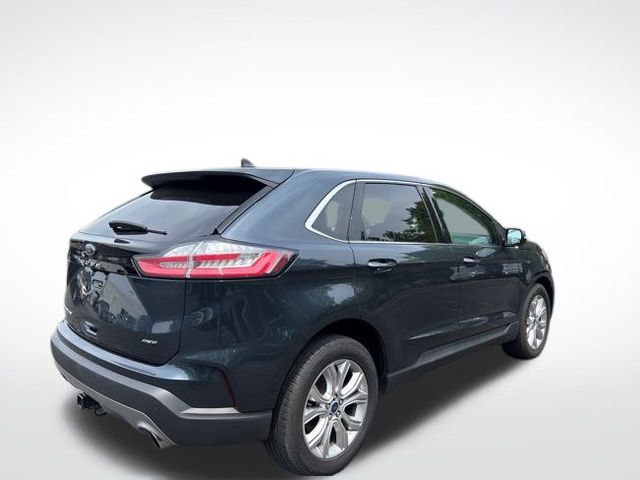2022 Ford Edge Titanium photo 4