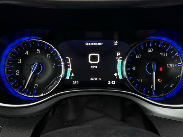 2025 CHRYSLER PACIFICA - Image 35