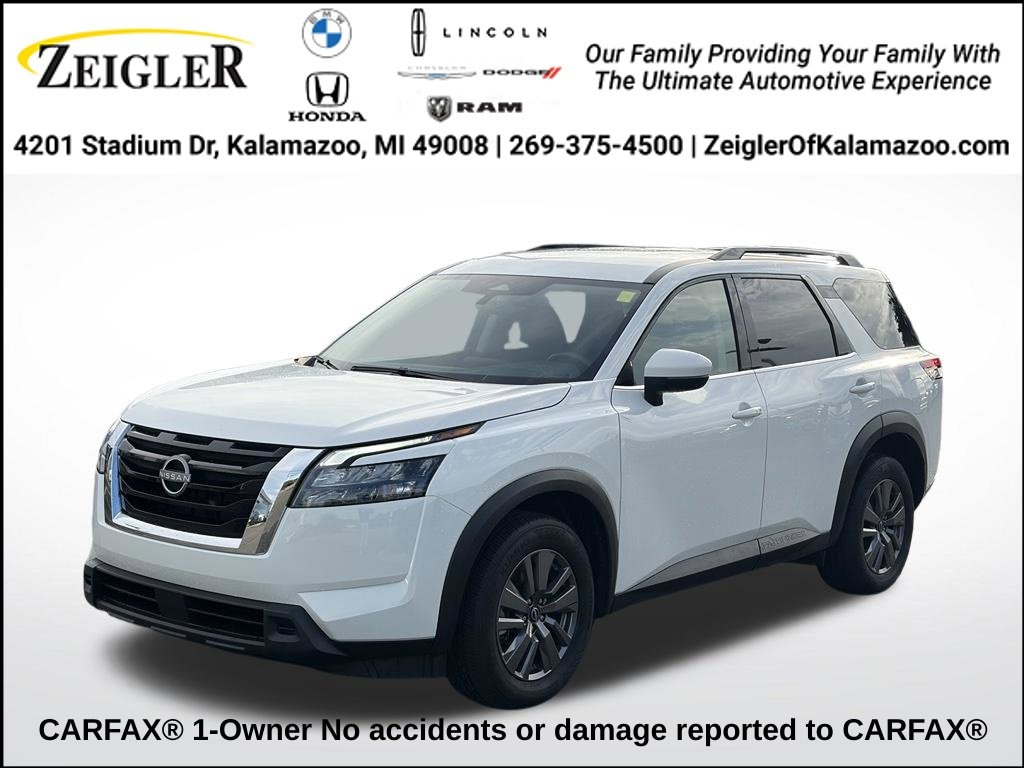 2025 Nissan Pathfinder SV