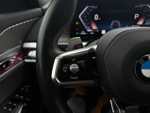 2023 BMW 760I - Image 30