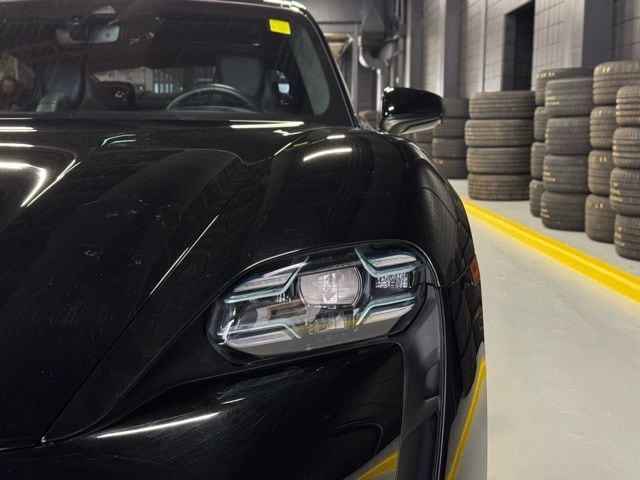 2020 PORSCHE TAYCAN - Image 2