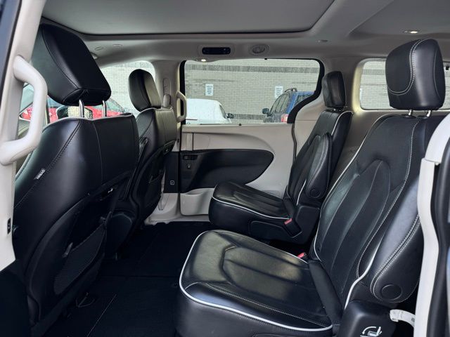 2023 CHRYSLER PACIFICA - Image 18