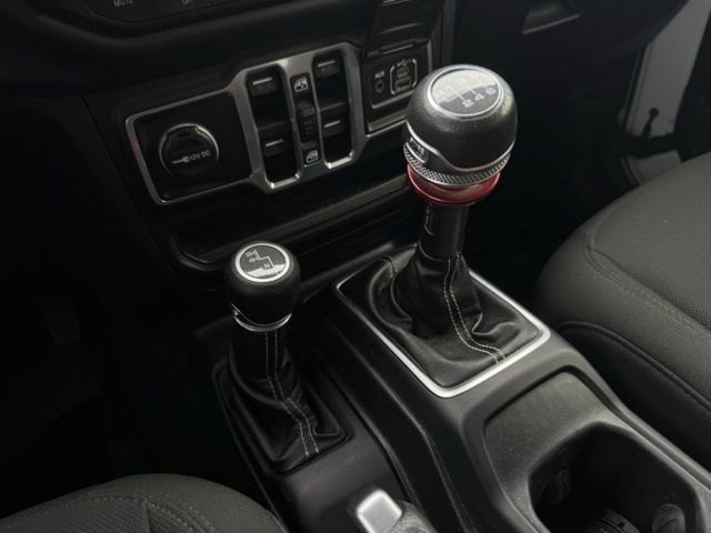 2018 JEEP WRANGLER - Image 32