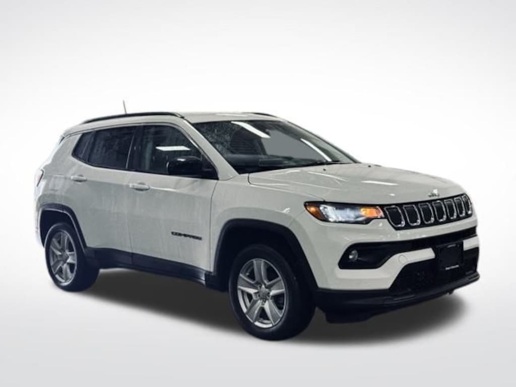 Used 2022 Jeep Compass Latitude SUV